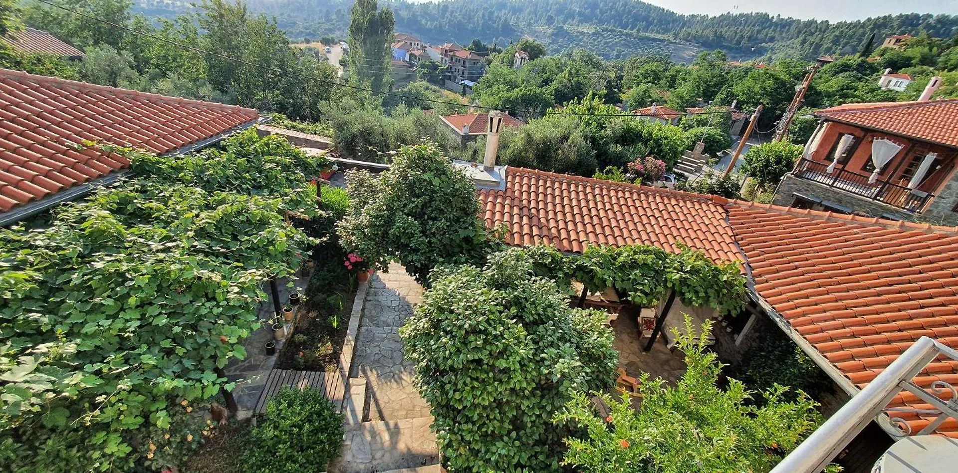 Ξενώνας Παρθενών της κυρά Βαγγελιώς Παρθενώνας Ξενοδοχείο με διαμερίσματα